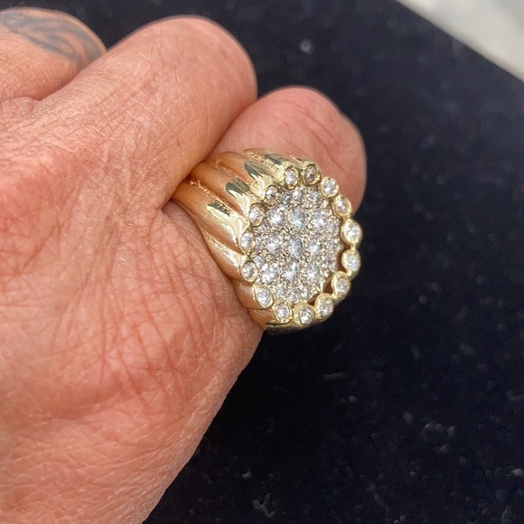 14 karat gold diamond cluster Power Ring - Picture 13 of 14